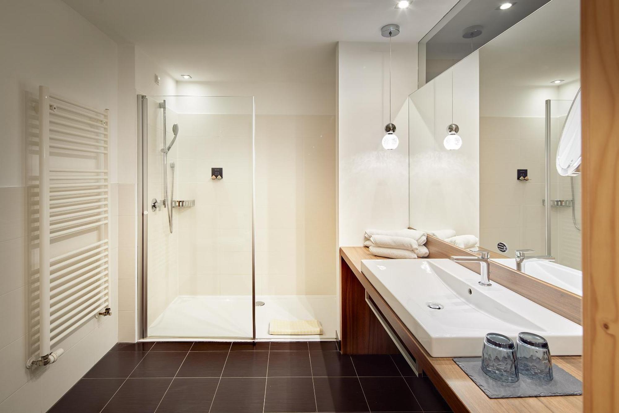 Naturhotel Die Waldruhe Gmbh Kiens Zewnętrze zdjęcie
